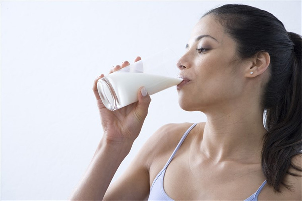 uống sữa tăng cường trí nhớ 